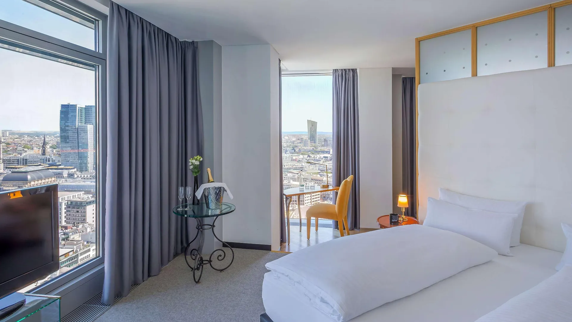 INNSiDE by Meliá Frankfurt Eurotheum Francoforte sul Meno 4*,